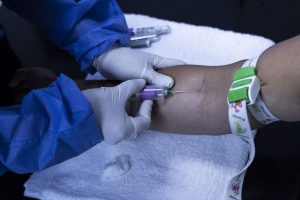 ¿Por qué es necesario asistir en ayunas a un análisis de sangre? La razón científica explicada por expertos
